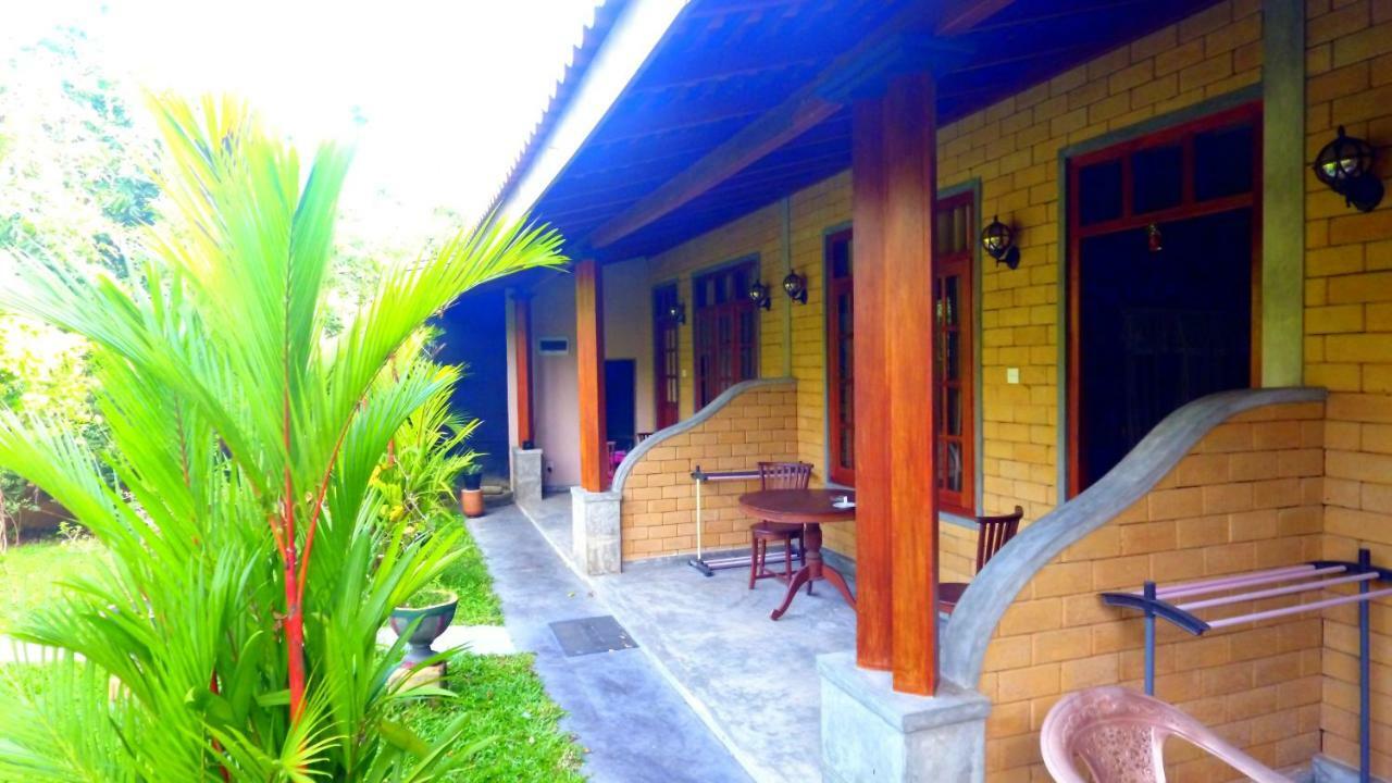 Dandelion - Unawatuna Luaran gambar